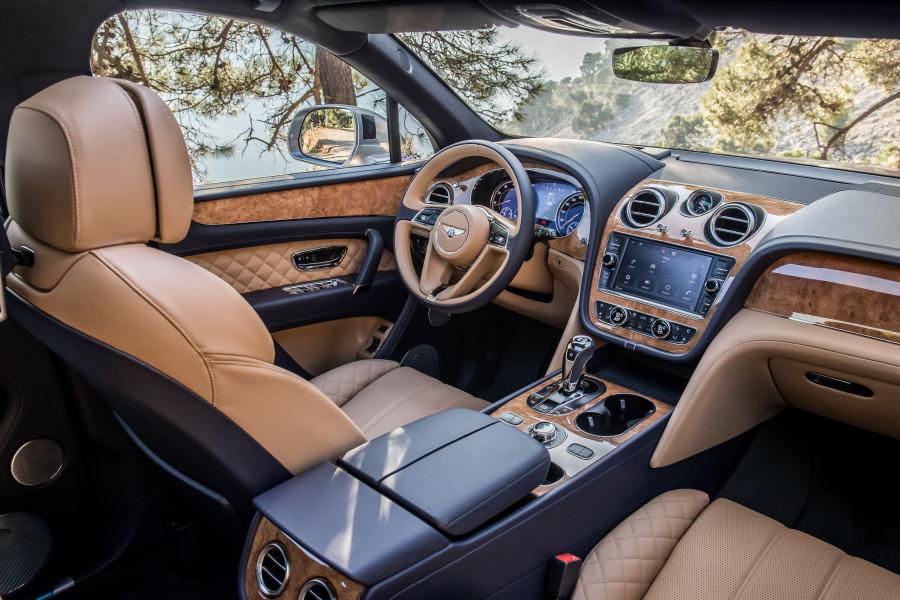 Интерьер Bentley Bentayga 2016 года  (WW) (фото 18 из 45)